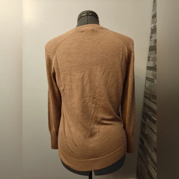 Burberry Women's Extra Fine Merino Wool Plaid Design Brown Sweater Size Medium - Picture 3 of 6